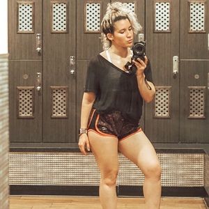 Meet your Posher, Mitzania